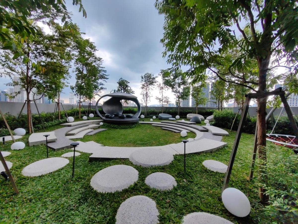 Scarletz Suites At Klcc By Veedu Hauz كوالالمبور المظهر الخارجي الصورة
